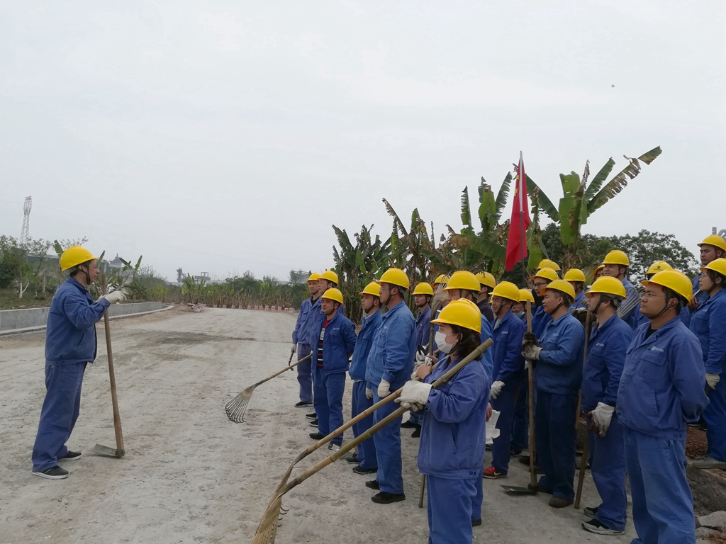 1024-機(jī)建分廠黨、政、工、團(tuán)開(kāi)展建設(shè)美好家園活動(dòng)。_副本.jpg